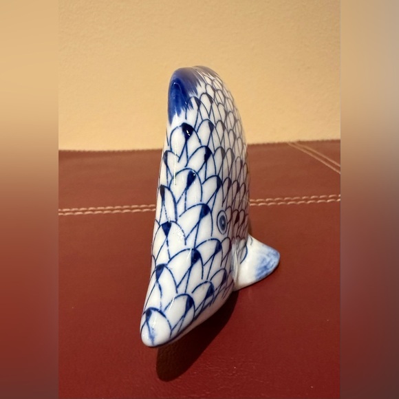 Vintage Porcelain Blue & White Fishnet Fish Andrea by Sadek Nautical - Picture 5 of 11